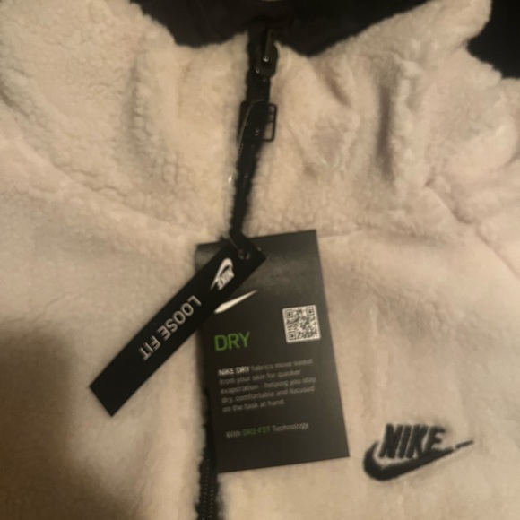 Nike Big Swoosh Irreversible Jacket - Picture 4 of 5
